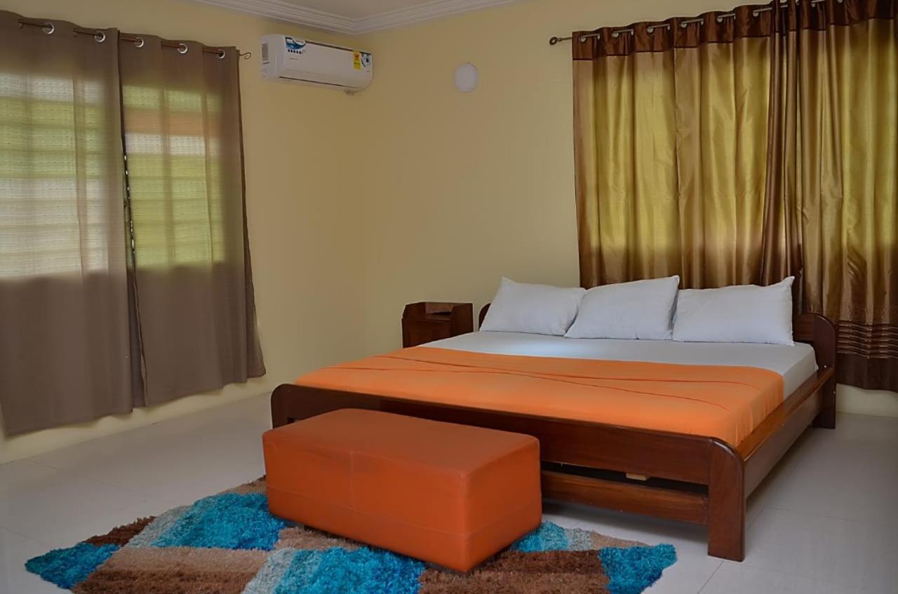 Hotel Loreto Cape Coast Exterior foto